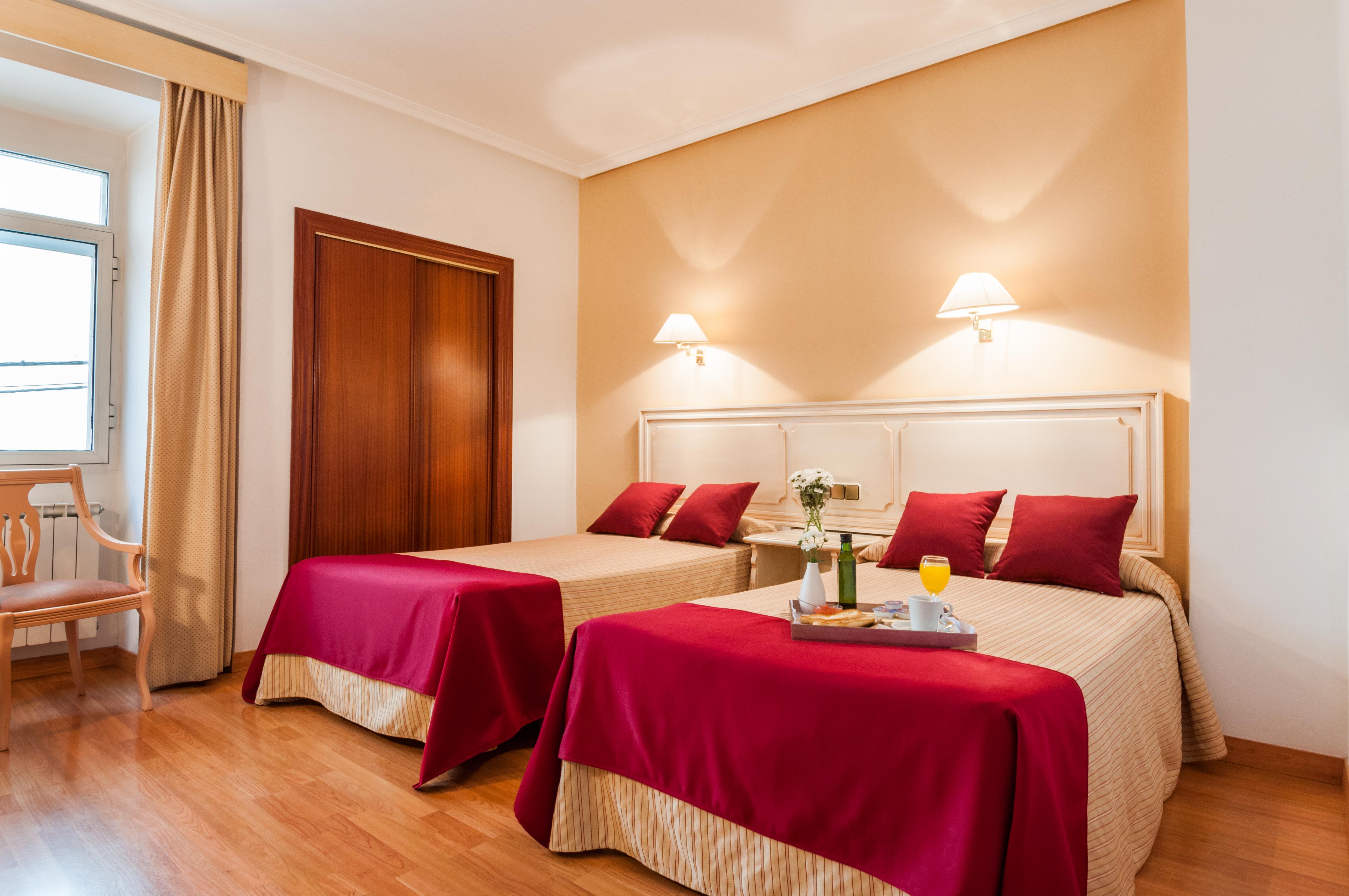Hotel Victoria Linares  Esterno foto