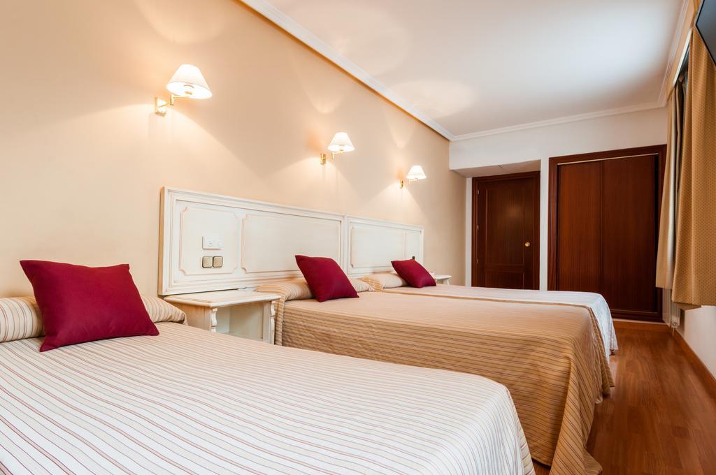 Hotel Victoria Linares  Esterno foto